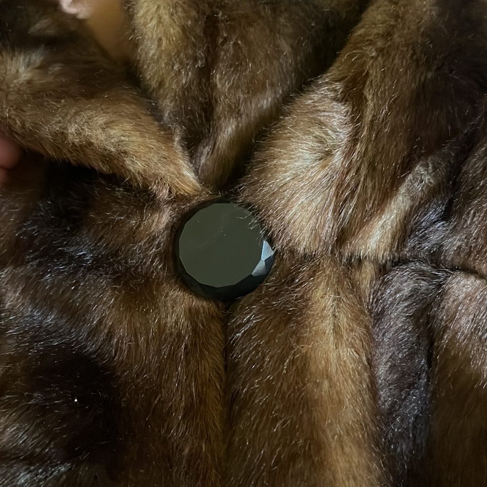 I.N.C Size L brown short faux fur jacket in excellent condition - Picture 4 of 8